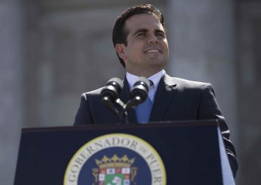 プエルトリコのリカルド・ロセヨ知事、女性差別発言問題が収拾できず辞任を発表　